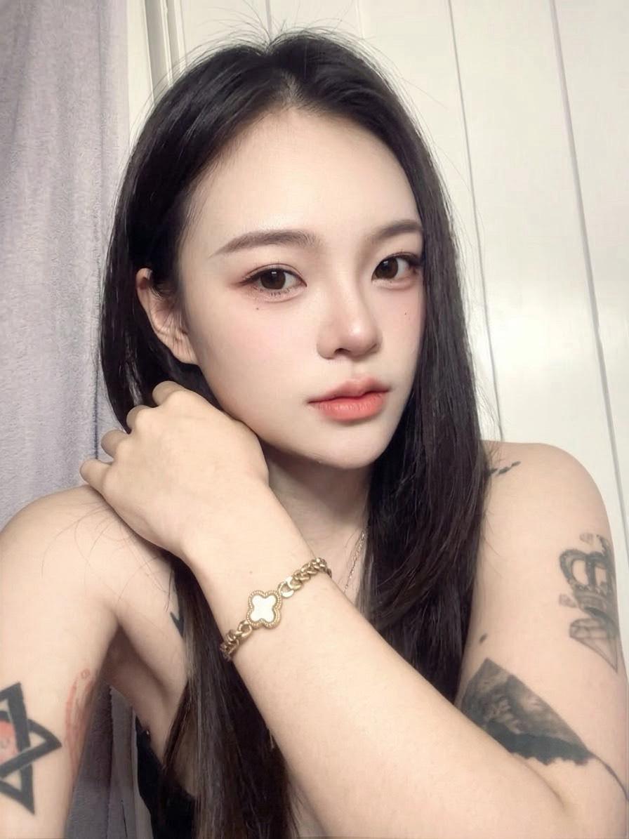 Profile image 1